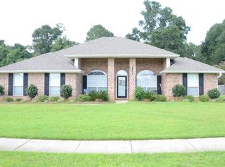 10742 Middle Oak Dr, Mobile, AL 36695