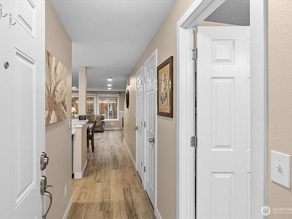 5th image of 931 4th Avenue N #102