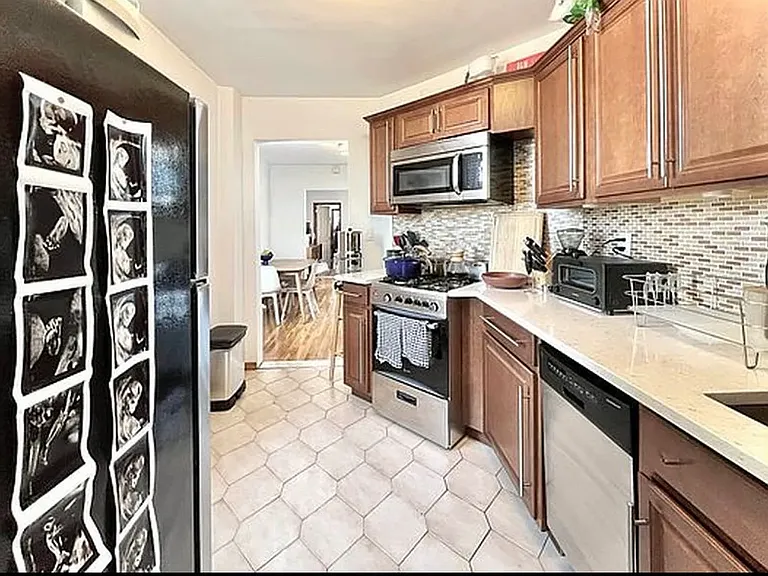 134 Luquer St #4R — Photo 7