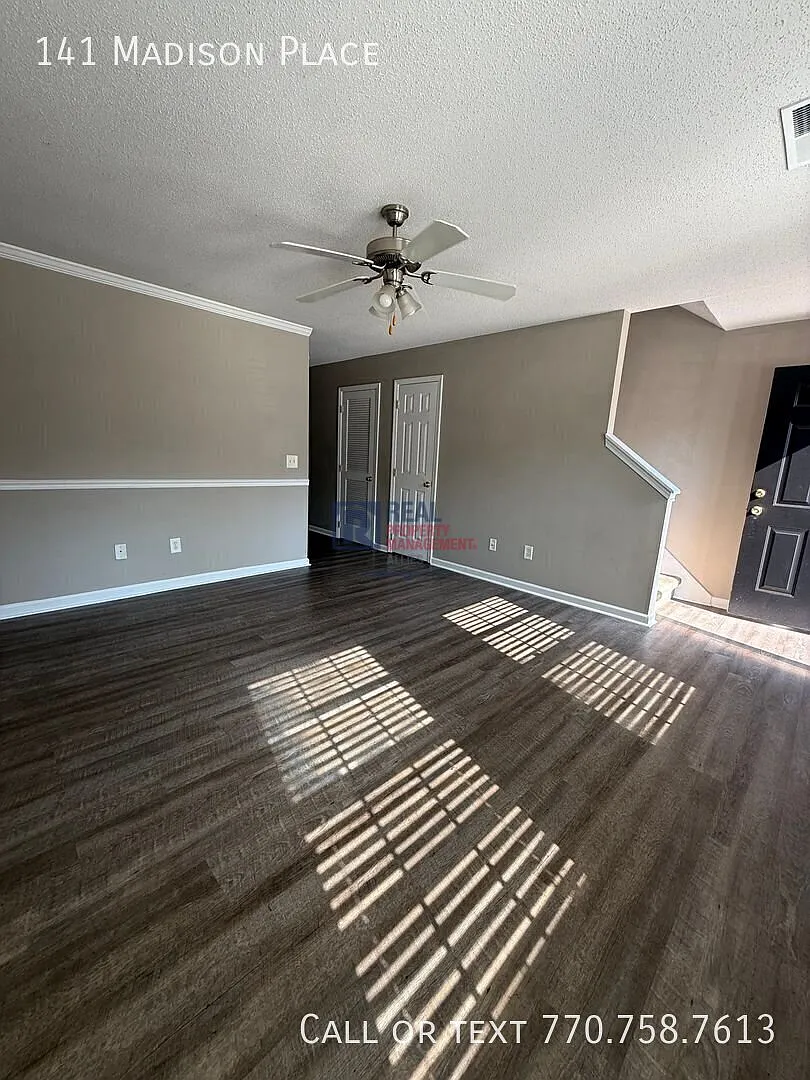 2 bed, 2.5 bath, 1188 sqft, $1,350 — Photo 4