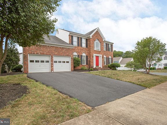 2nd image of 24 Bush Hill Ct