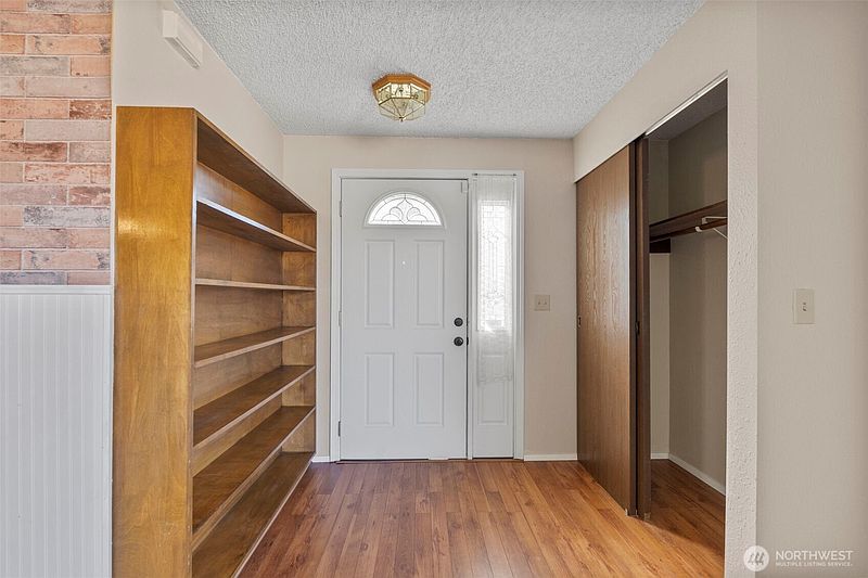 5th image of 804 Wayne Drive