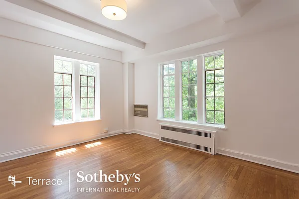 Sold by Terrace Sotheby's International Realty | media 38