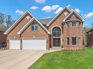 820 E Stone Ct, Addison, IL 60101