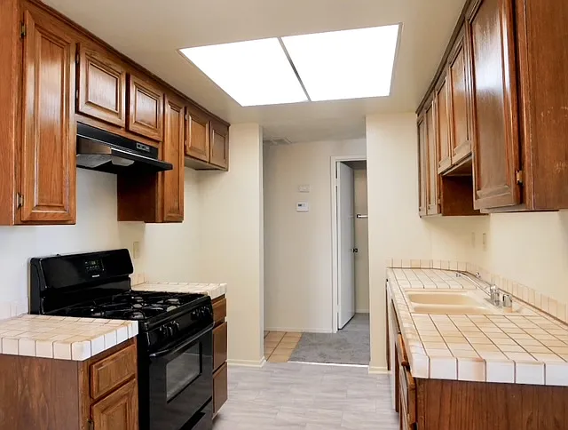 15045 Dickens St #205 — Photo 10