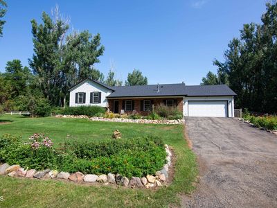 1510 Woodvale Dr, Bismarck, ND, 58504