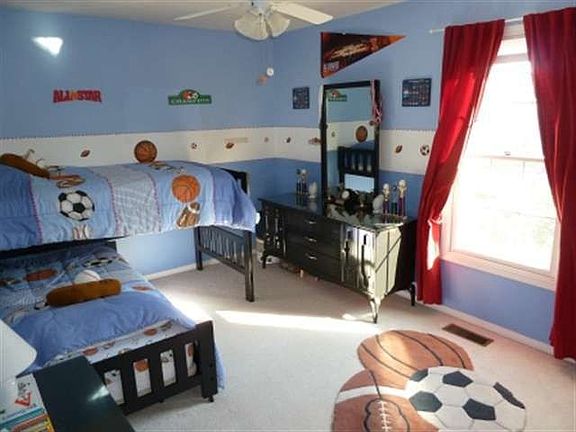 5th image of 2815 Chesapeake Ln