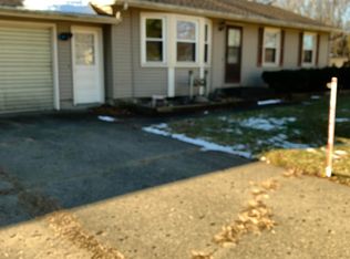 1242 Brookmark St SE, Kentwood, MI 49508