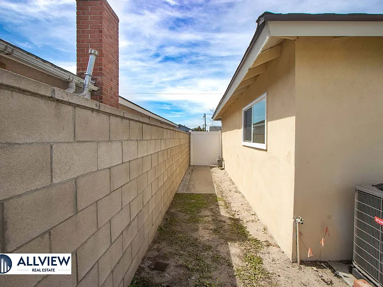 13662 Riata St — Photo 28