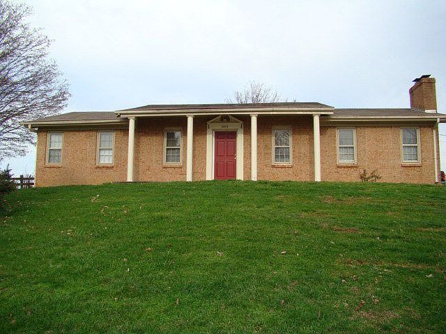 1st image of 2032 Lakewood Dr