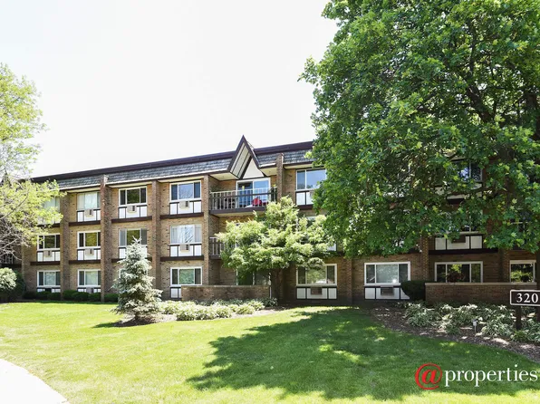 320 Claymoor APT 1G, Hinsdale, IL 60521