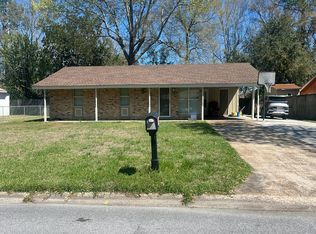 5007 Belwood Ct, Moss Point, MS 39563