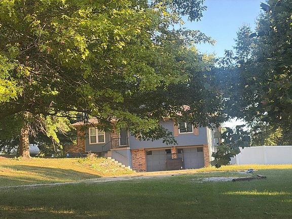 2nd image of 32910 E Oak Hill School Rd