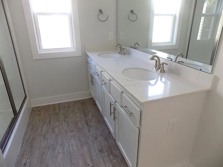 16 Circlewood Dr — Photo 10