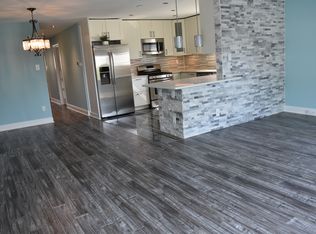 9918 Sandy Rd, Philadelphia, PA 19115