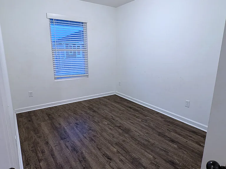 319 Alex Jordan Dr — Photo 4
