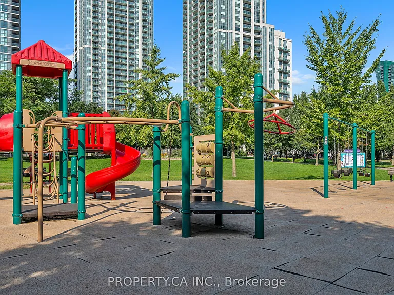 55 Harrison Garden Blvd #405 — Photo 21