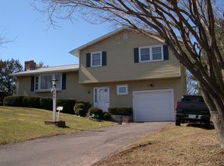 229 Dana Ln, Meriden, CT 06451