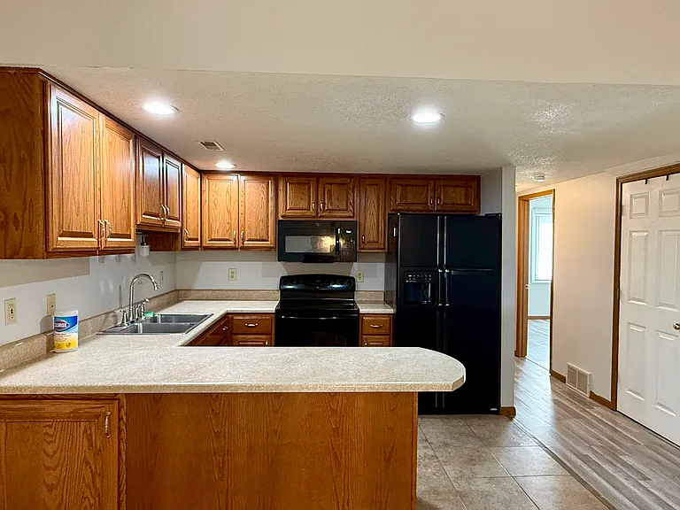 47 Shelly Dr — Photo 9