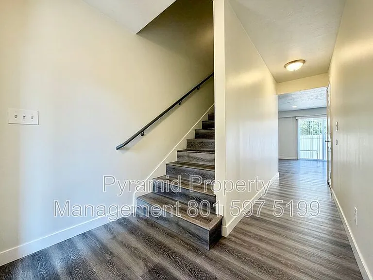 3178 S 945 E #B — Photo 5