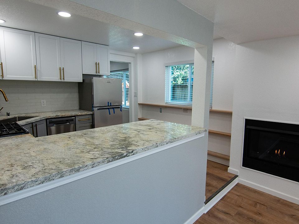 5368 Trask St A Oakland CA 94601 Zillow