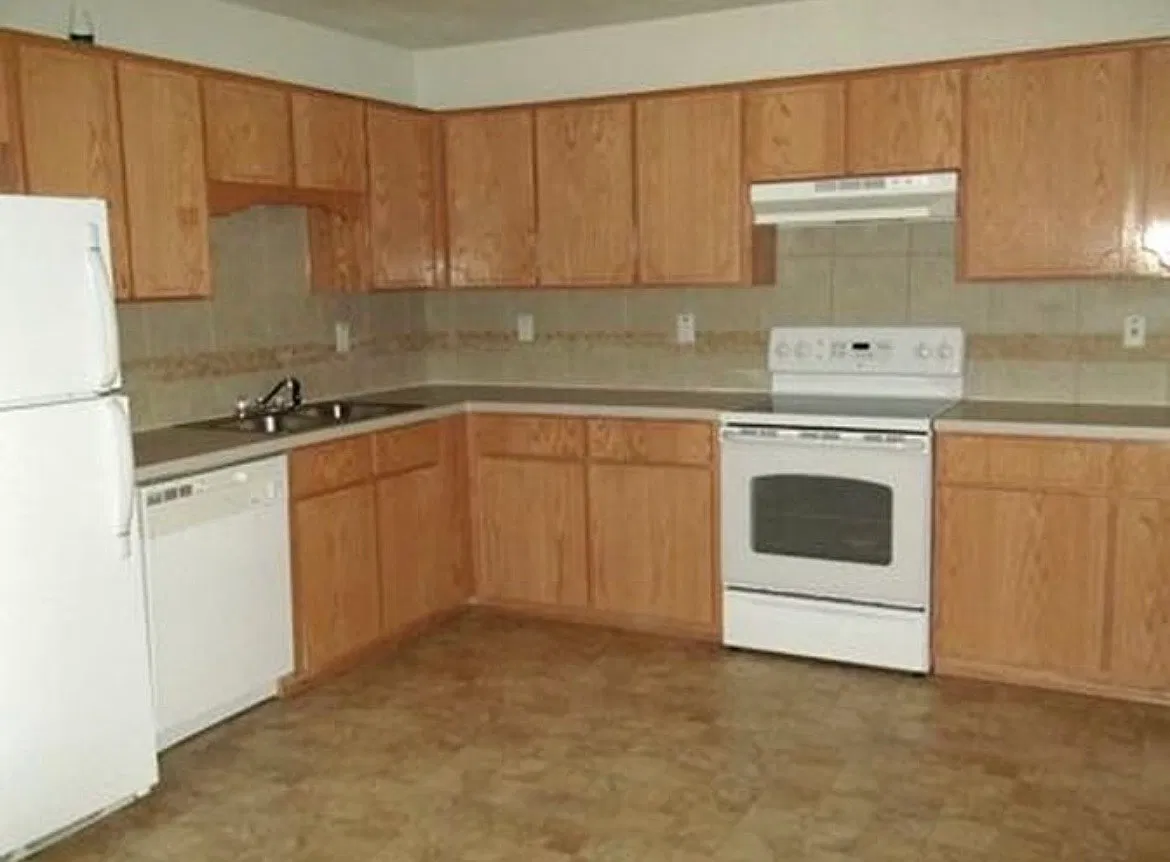3 bed, 1150 sqft, $1,500 — Photo 4