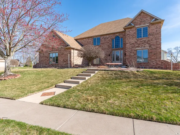 3755 E 61st Blvd, Davenport, IA 52807