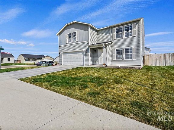 3rd image of 16616 Ruego Way