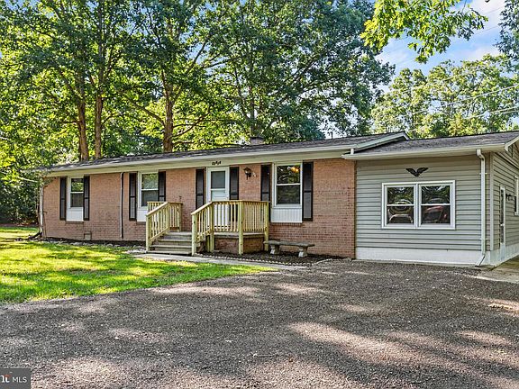3rd image of 22518 Garrison Dr