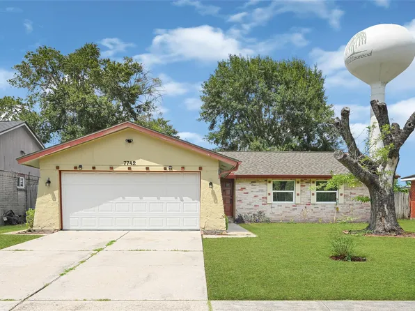 7742 Whidbey Island Dr, Houston, TX 77086