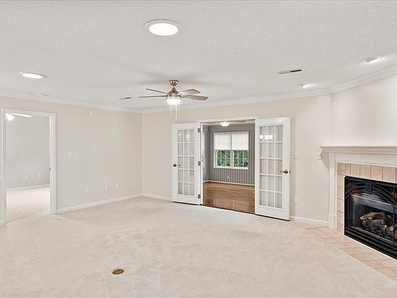 5th image of 715 Cedar Ln Unit 118