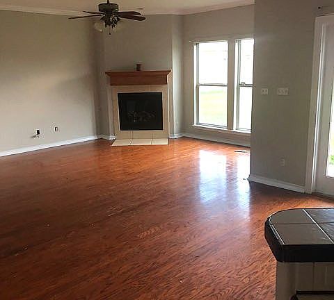 5th image of 8222 Mima Cir