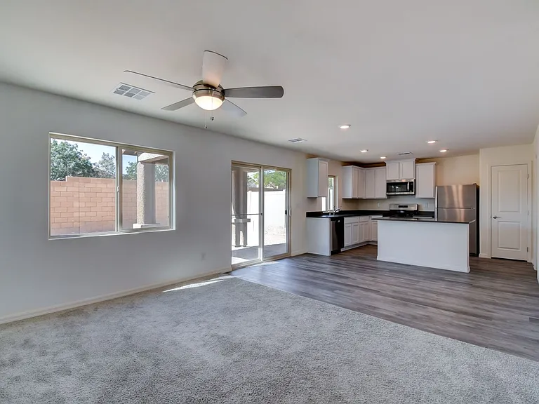1705 Cowboy Path Ave — Photo 5