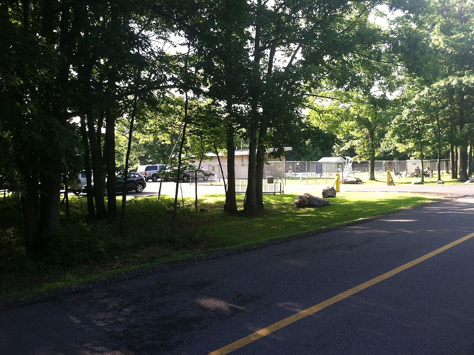 1st image of Pen-forest Dr