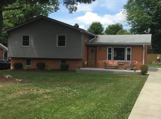 7008 Monty Ln, Louisville, KY 40291