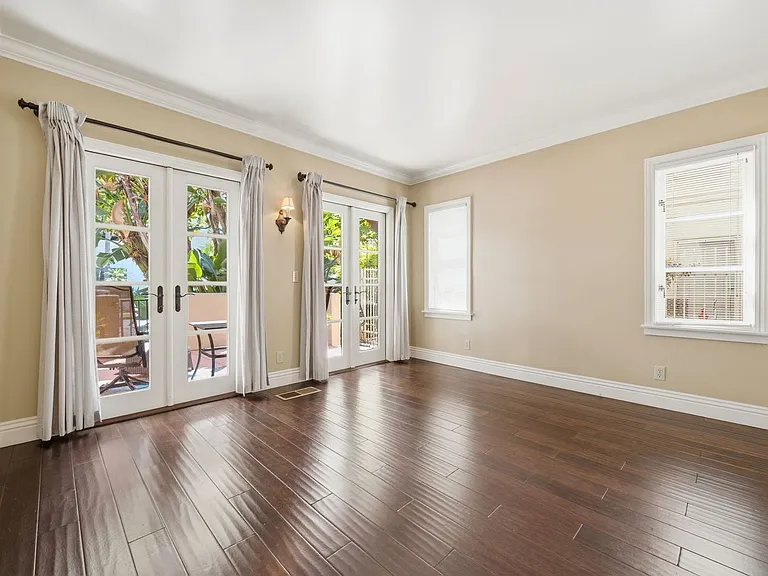 1520 Miramar Dr — Photo 27