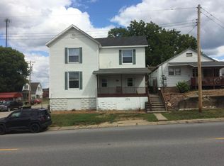 312 Main St, Harrisburg, IL 62946