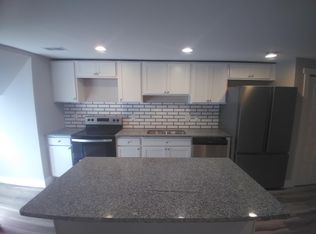 5553 Black St, Pittsburgh, PA 15206