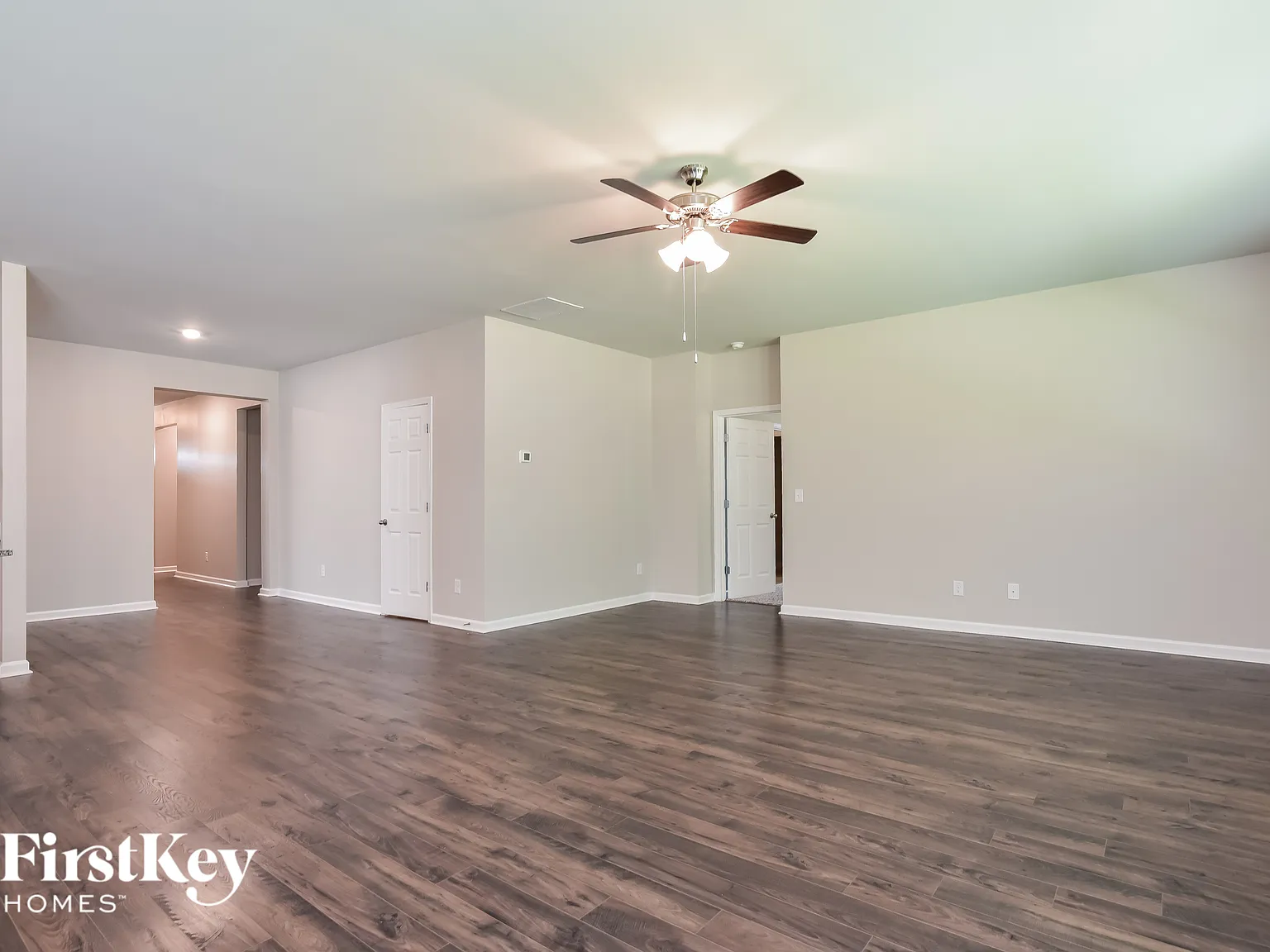 4 bed, 2.5 bath, 2470 sqft, $2,925 — Photo 3