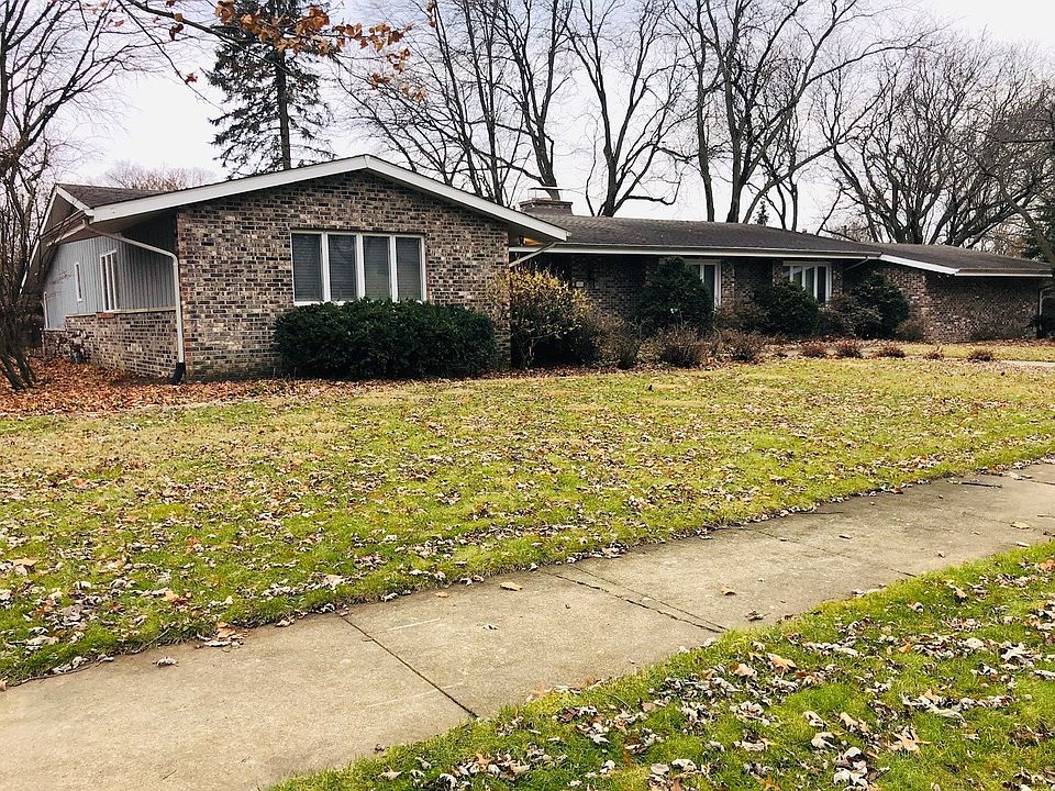 1st image of 921 Putnam Dr