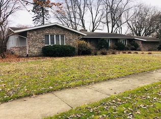 921 Putnam Dr, Lockport, IL