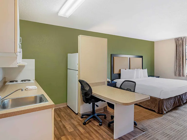 Studio Suite - 1 King Bed