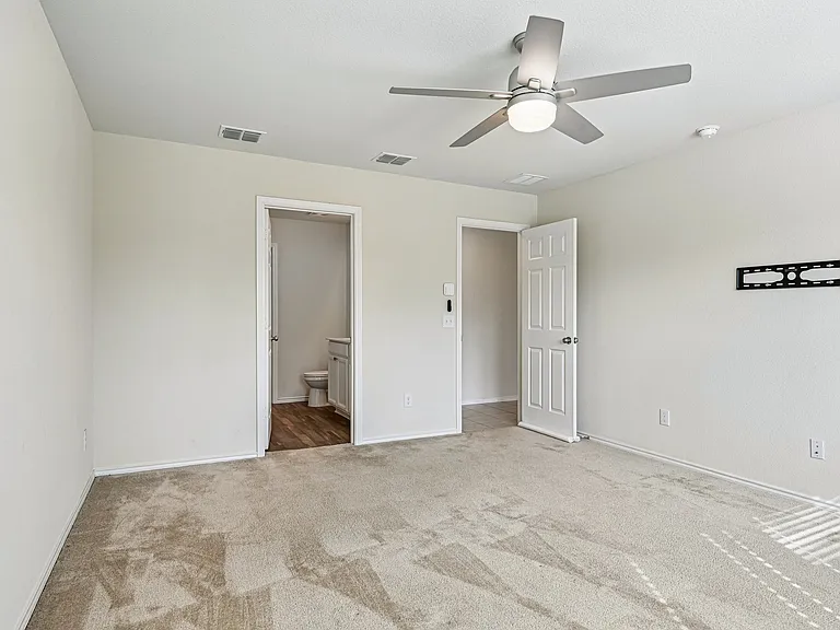 9121 Lookout Point — Photo 31