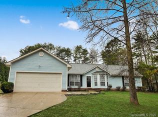 136 Ridgebrook Dr, Mooresville, NC 28117