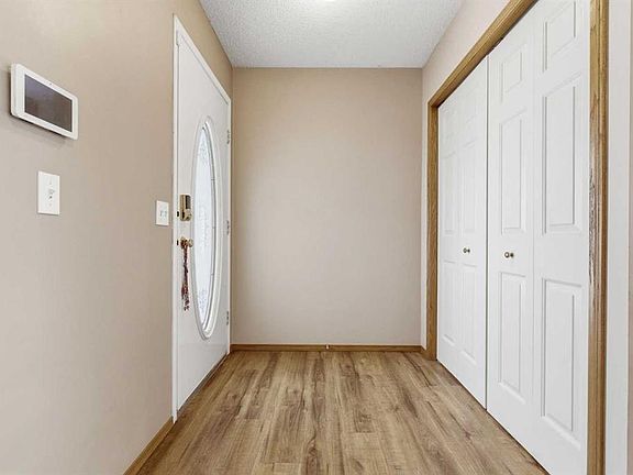 3rd image of 105 N Douglas Ridge Cir SE