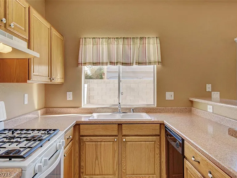 2576 Velez Valley Way — Photo 17