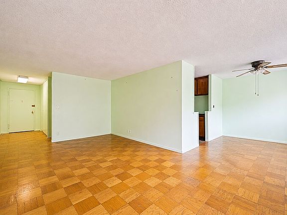 2nd image of 75 Henry St APT 1E