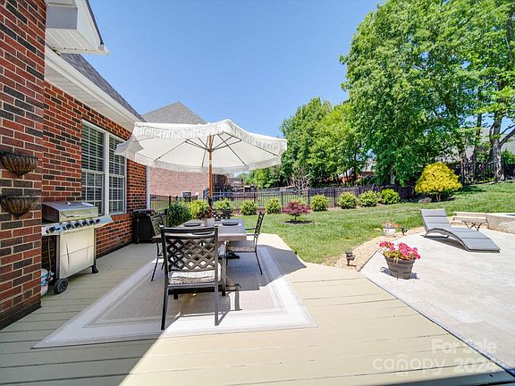 5th image of 3764 Tea Olive Dr