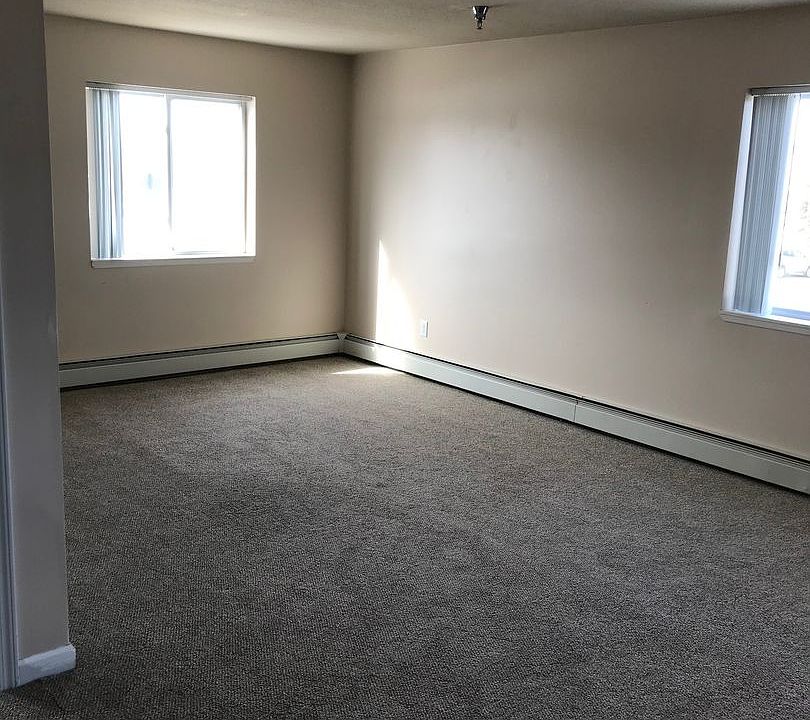 106 106 Wheatland Ests Thief River Falls MN Zillow