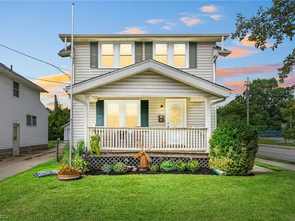 543 6th St, Fairport Harbor, OH 44077